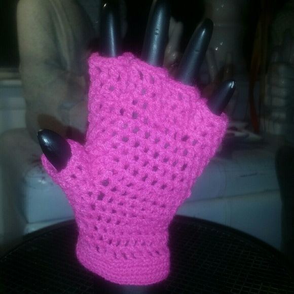Gloves - Picture 2 of 2